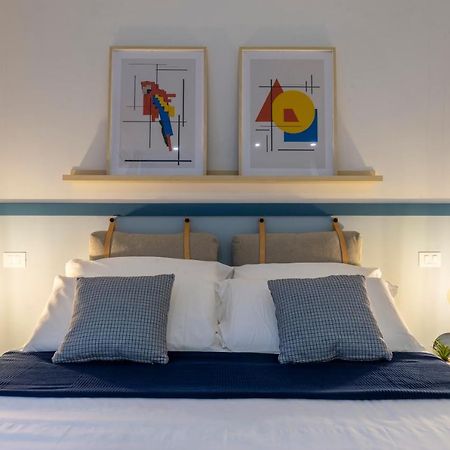 Cool And Stylish City Apartment - Wifi Трієст Екстер'єр фото