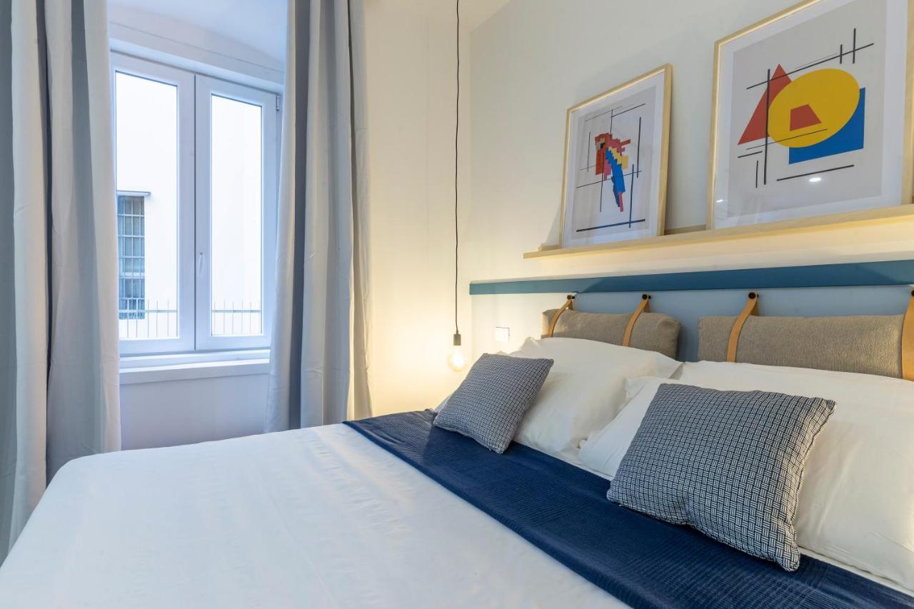 Cool And Stylish City Apartment - Wifi Трієст Екстер'єр фото