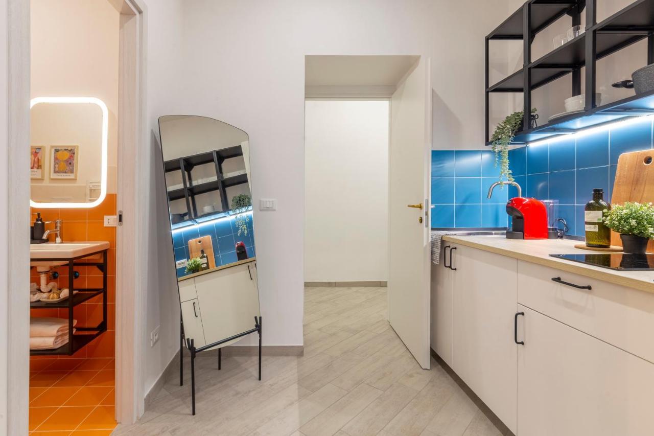 Cool And Stylish City Apartment - Wifi Трієст Екстер'єр фото